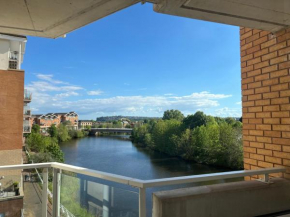 Cosy apartment Cardiff bay 5 mins to centre